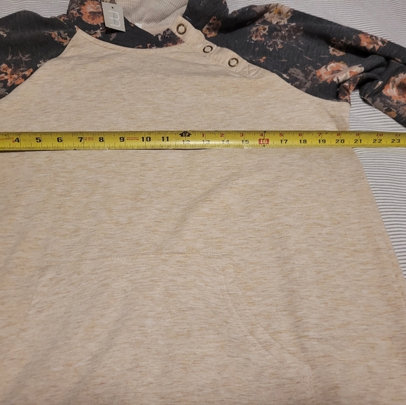 Maurices Hoodie NWT Medium - Picture 4 of 5